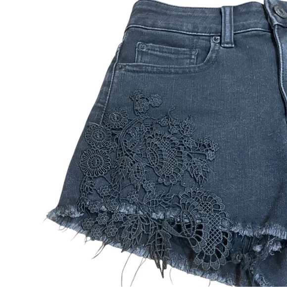 American Eagle Black Denim Floral Lace Shorts - Picture 3 of 7